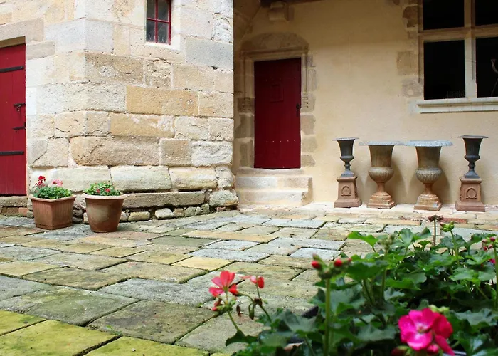 Daire Medieval Au Coeur Du Village, Proche Commerces - Fr-1-489-605 *